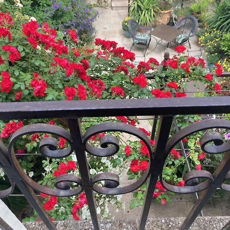 アヴィニョン オー オーギュスタン Bed & Breakfast エクステリア 写真